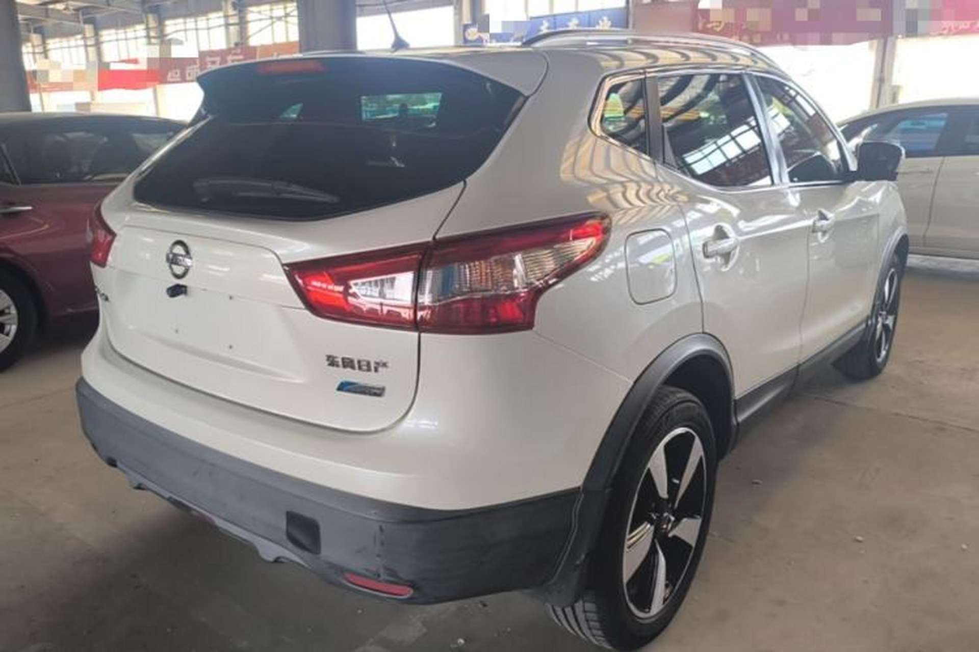 Used Nissan Qashqai 2016 2.0L CVT Luxury Edition Rear Right 45 Deg