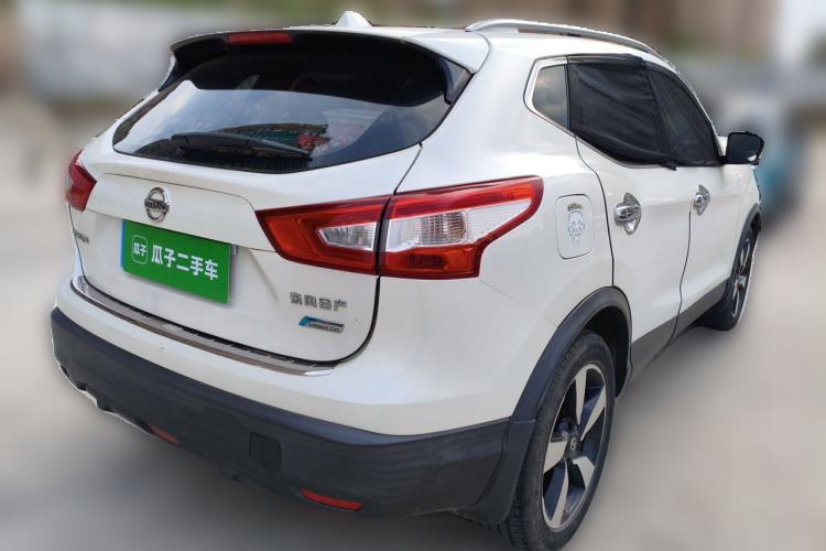 Used Nissan Qashqai 2016 2.0L CVT Luxury Edition Rear Right 45 Deg