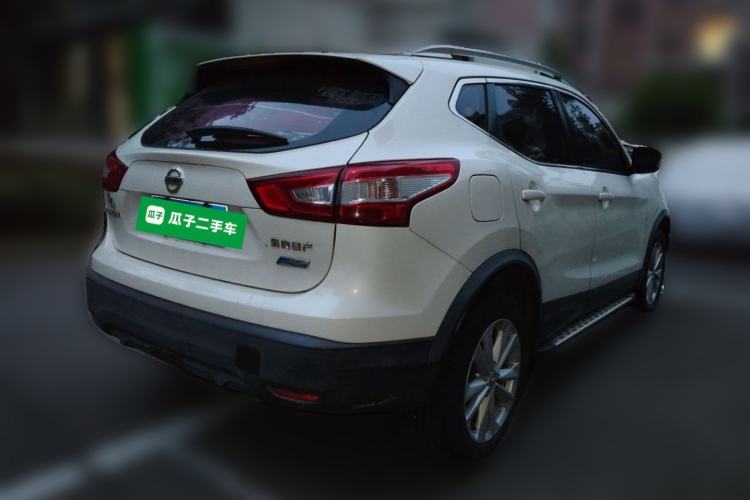 Used Nissan Qashqai 2016 2.0L CVT Elite Edition Rear Right 45 Deg