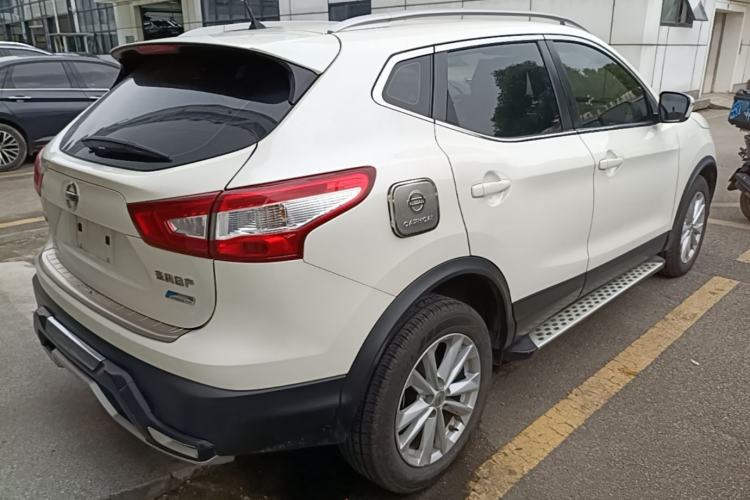 Used Nissan Qashqai 2016 2.0L CVT Elite Edition Rear Right 45 Deg
