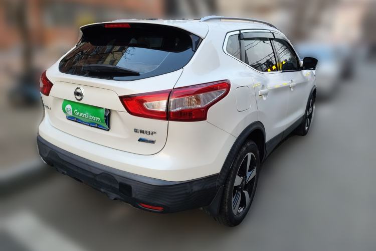 Used Nissan Qashqai 2016 2.0L CVT Luxury Edition Rear Right 45 Deg