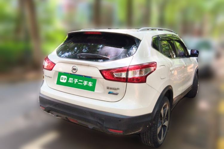 Used Nissan Qashqai 2016 2.0L CVT Luxury Edition Rear Right 45 Deg