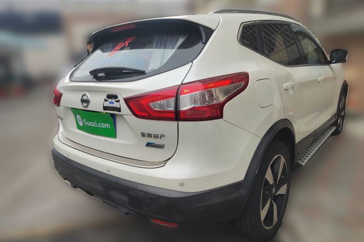 Used Nissan Qashqai 2016 2.0L CVT Luxury Edition Rear Right 45 Deg