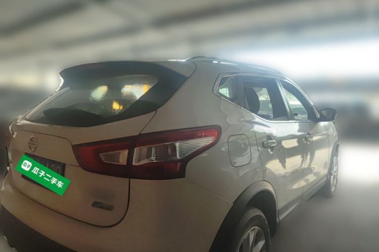 Used Nissan Qashqai 2016 2.0L CVT Elite Edition Rear Right 45 Deg