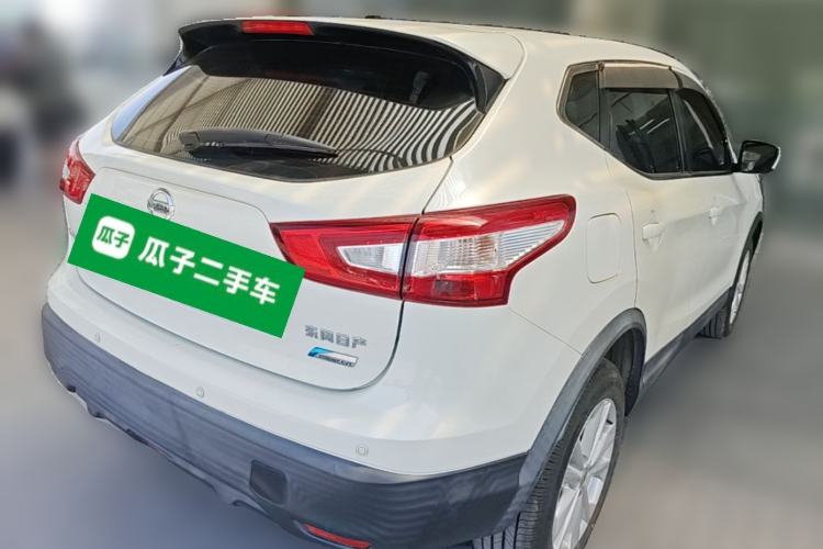 Used Nissan Qashqai 2016 2.0L CVT Elite Edition Rear Right 45 Deg
