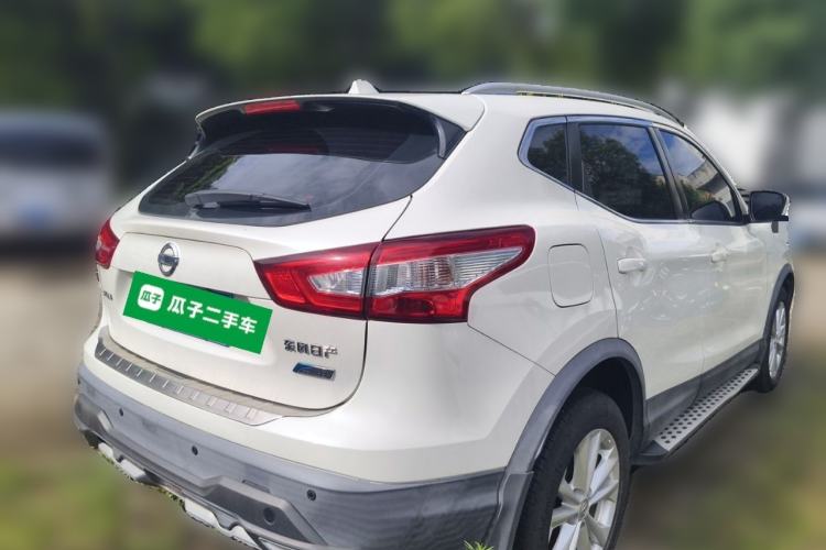 Used Nissan Qashqai 2016 2.0L CVT Elite Edition Rear Right 45 Deg