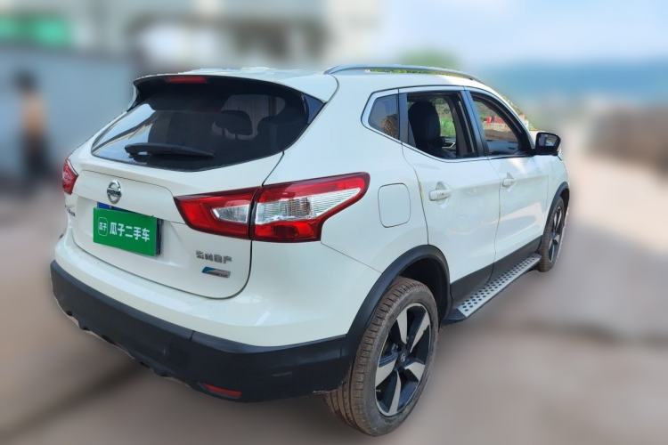 Used Nissan Qashqai 2016 2.0L CVT Luxury Edition Rear Right 45 Deg