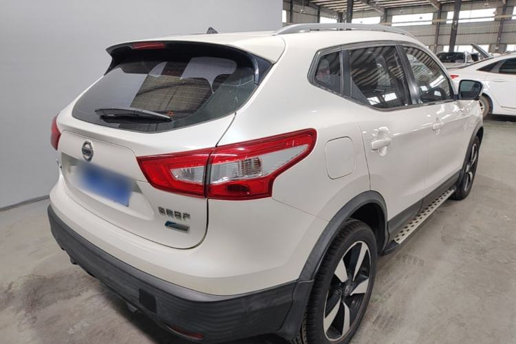 Used Nissan Qashqai 2016 2.0L CVT Luxury Edition Rear Right 45 Deg