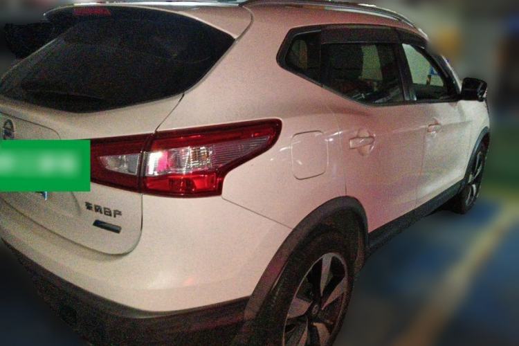Used Nissan Qashqai 2016 2.0L CVT Luxury Edition Rear Right 45 Deg