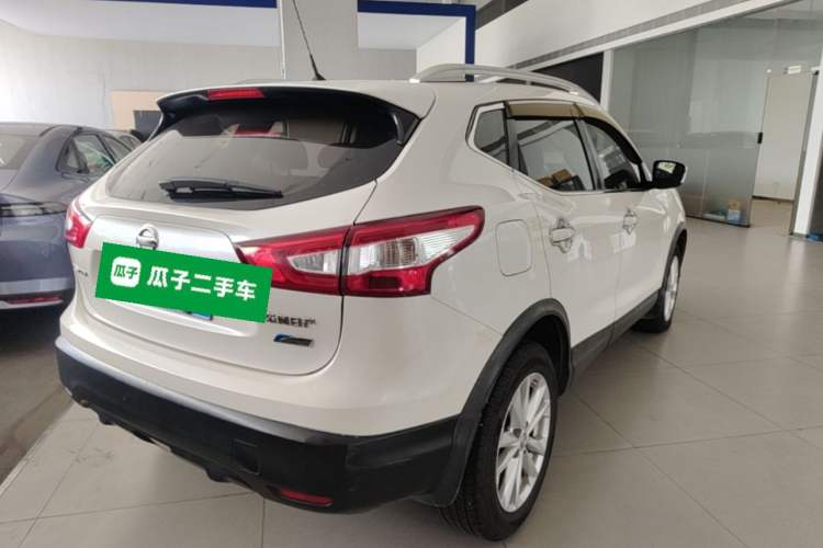 Used Nissan Qashqai 2016 2.0L CVT Elite Edition Rear Right 45 Deg