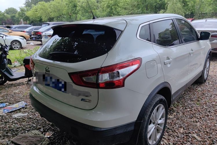 Used Nissan Qashqai 2016 2.0L CVT Elite Edition Rear Right 45 Deg