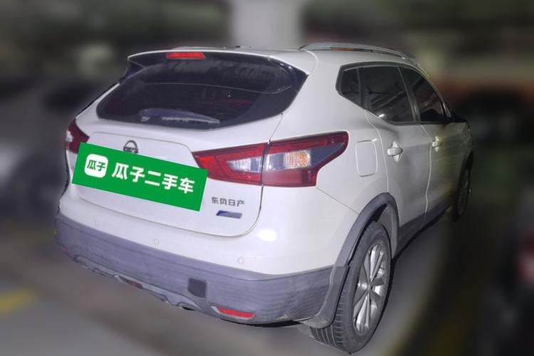 Used Nissan Qashqai 2016 2.0L CVT Elite Edition Rear Right 45 Deg