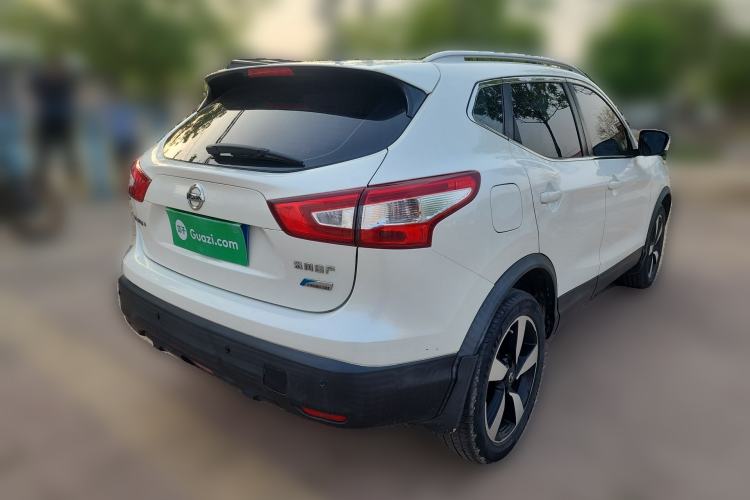 Used Nissan Qashqai 2016 2.0L CVT Luxury Edition Rear Right 45 Deg