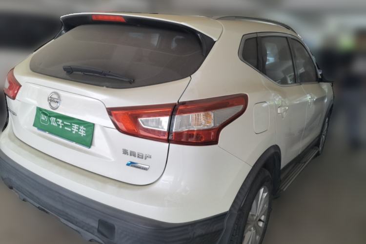 Used Nissan Qashqai 2016 2.0L CVT Elite Edition Rear Right 45 Deg