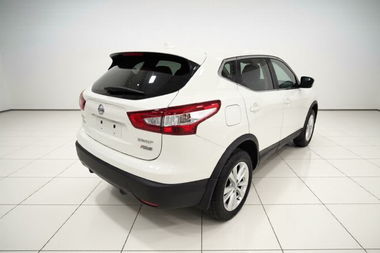 Used Nissan Qashqai 2016 2.0L CVT Elite Edition Rear Right 45 Deg