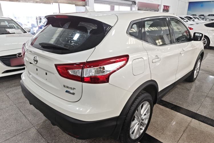 Used Nissan Qashqai 2016 2.0L CVT Elite Edition Rear Right 45 Deg