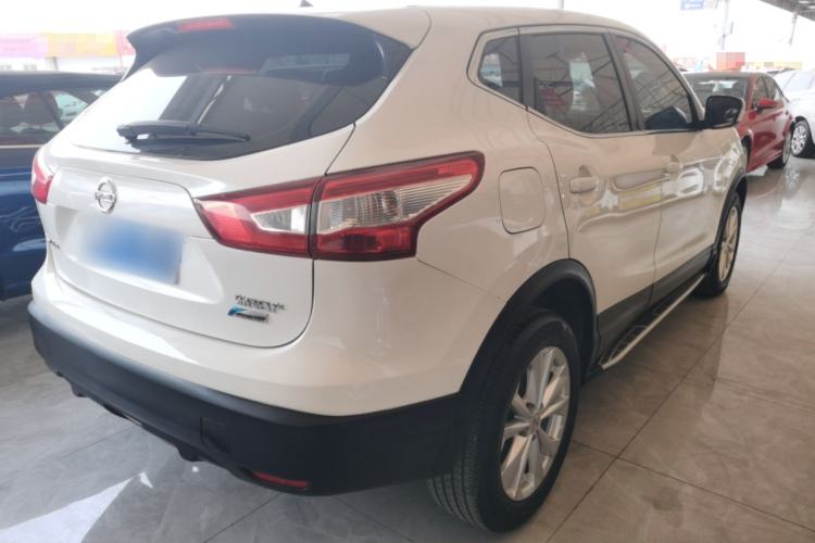 Used Nissan Qashqai 2016 2.0L CVT Elite Edition Rear Right 45 Deg