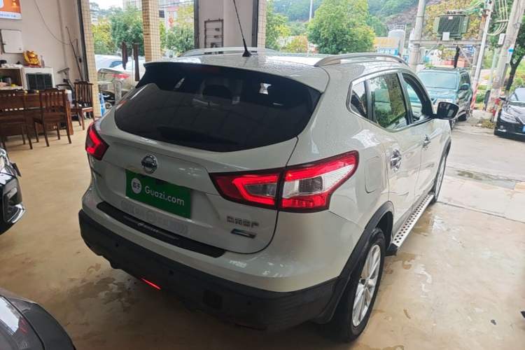 Used Nissan Qashqai 2016 1.2T CVT Fashion Edition Rear Right 45 Deg