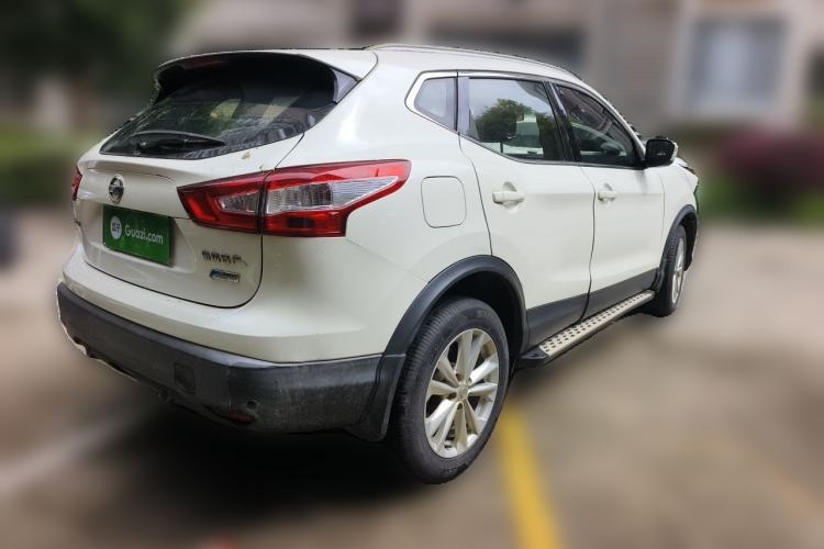 Used Nissan Qashqai 2016 2.0L CVT Elite Edition Rear Right 45 Deg
