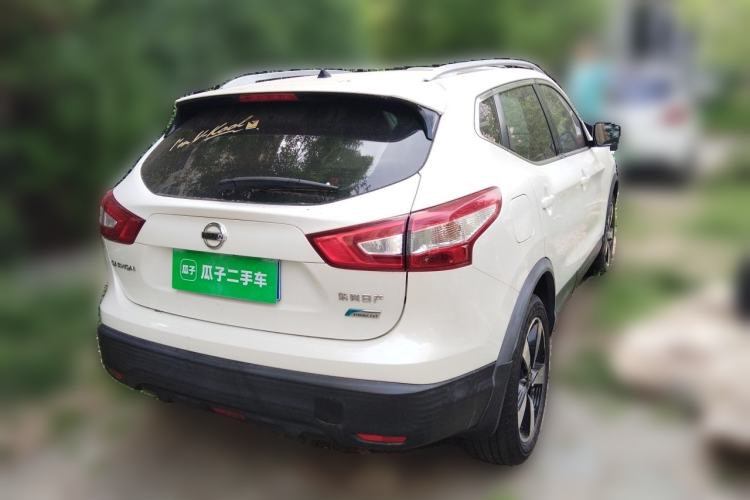 Used Nissan Qashqai 2016 2.0L CVT Luxury Edition Rear Right 45 Deg