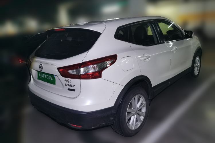 Used Nissan Qashqai 2016 2.0L CVT Elite Edition Rear Right 45 Deg