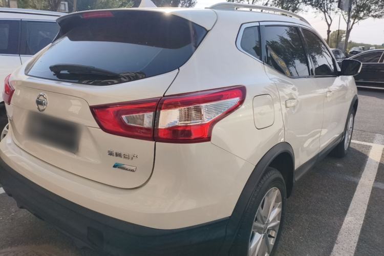 Used Nissan Qashqai 2016 2.0L CVT Elite Edition Rear Right 45 Deg