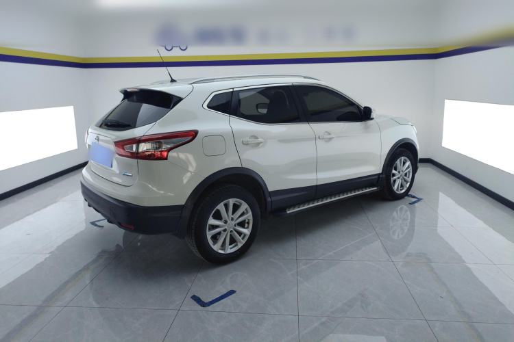 Used Nissan Qashqai 2016 2.0L CVT Elite Edition Rear Right 45 Deg