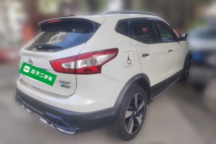 Used Nissan Qashqai 2016 2.0L CVT Luxury Edition Rear Right 45 Deg