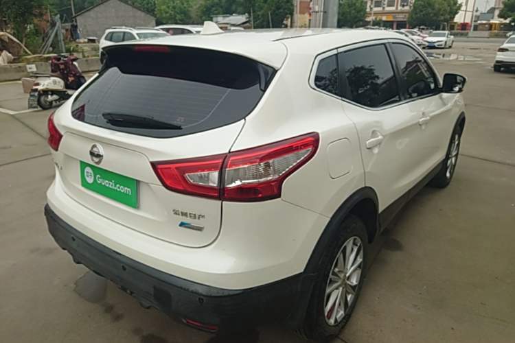 Used Nissan Qashqai 2016 2.0L CVT Elite Edition Rear Right 45 Deg