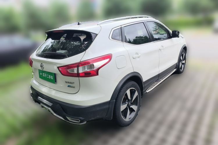 Used Nissan Qashqai 2016 2.0L CVT Luxury Edition Rear Right 45 Deg