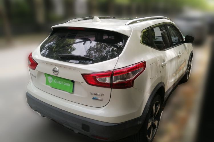 Used Nissan Qashqai 2016 2.0L CVT Luxury Edition Rear Right 45 Deg
