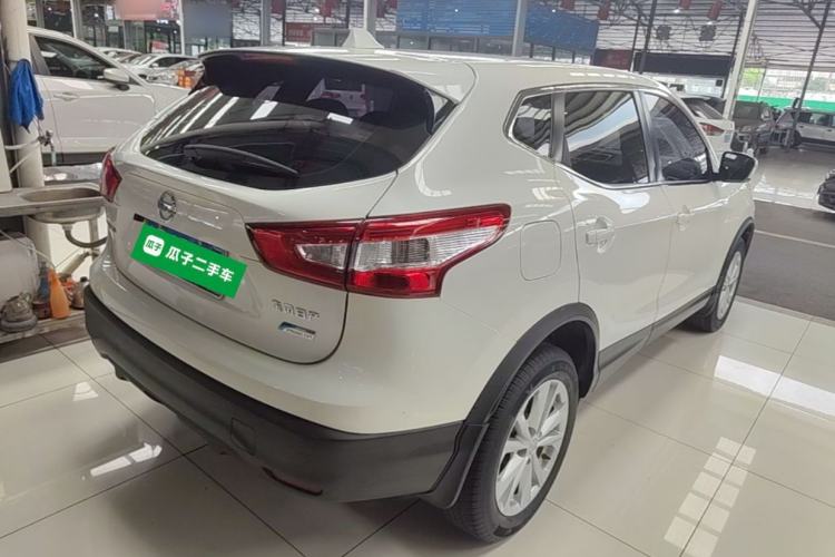 Used Nissan Qashqai 2016 2.0L CVT Elite Edition Rear Right 45 Deg