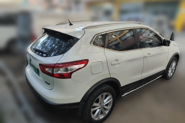 Used Nissan Qashqai 2016 2.0L CVT Elite Edition Rear Right 45 Deg
