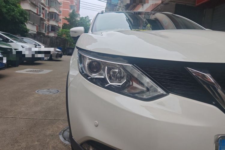 Used Nissan Qashqai 2016 2.0L CVT Elite Edition Right Front Headlight
