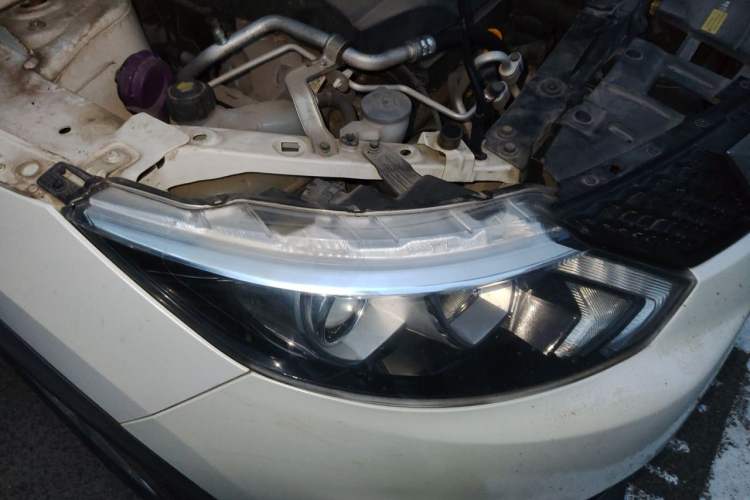 Used Nissan Qashqai 2016 2.0L CVT Elite Edition Right Front Headlight