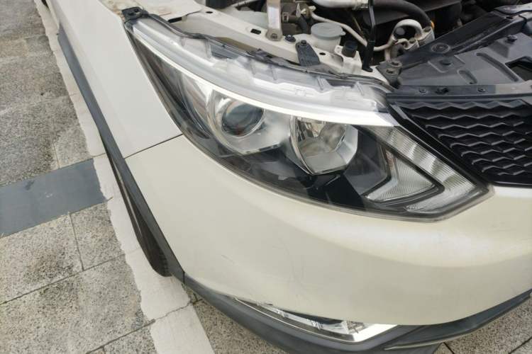 Used Nissan Qashqai 2016 2.0L CVT Elite Edition Right Front Headlight