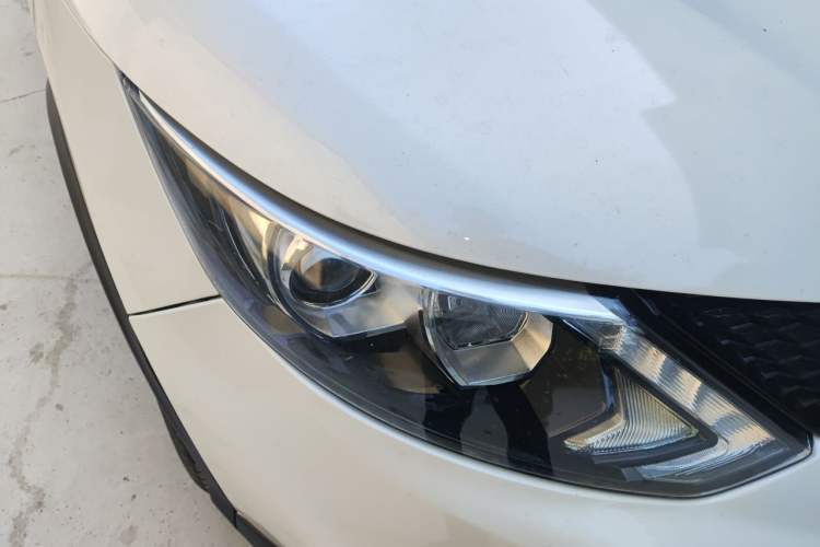 Used Nissan Qashqai 2016 1.2T CVT Fashion Edition Right Front Headlight