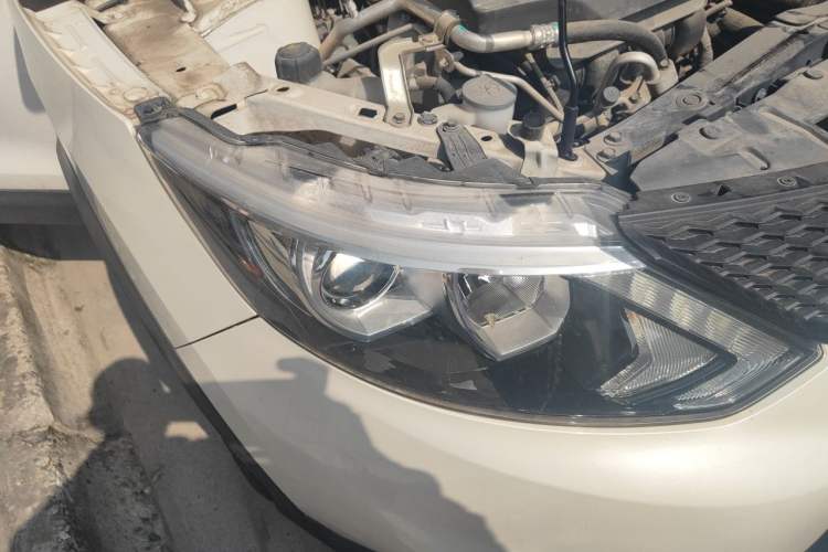 Used Nissan Qashqai 2016 2.0L CVT Elite Edition Right Front Headlight