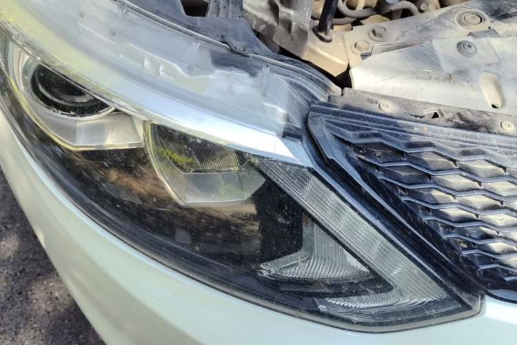 Used Nissan Qashqai 2016 2.0L CVT Elite Edition Right Front Headlight
