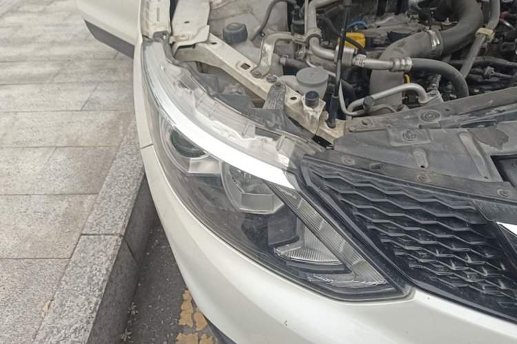 Used Nissan Qashqai 2016 1.2T CVT Fashion Edition Right Front Headlight