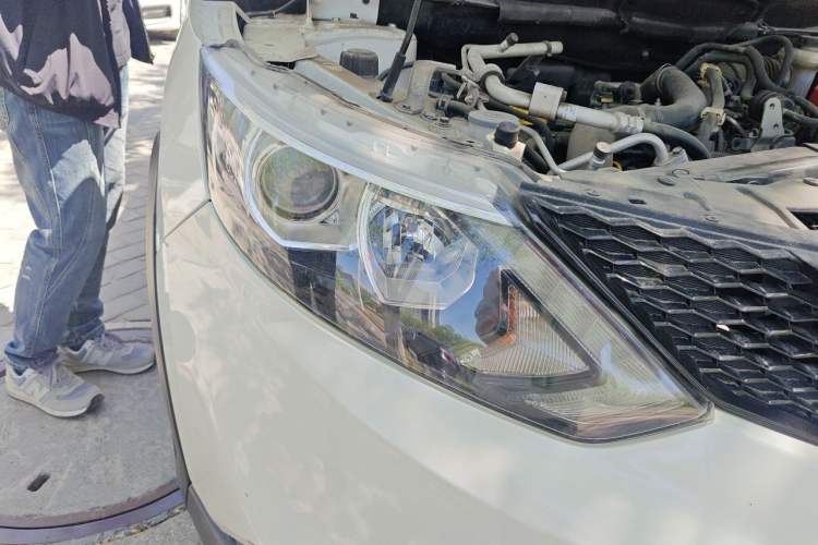 Used Nissan Qashqai 2016 1.2T Manual Fashion Edition Right Front Headlight
