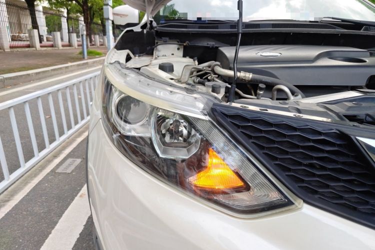 Used Nissan Qashqai 2016 2.0L CVT Luxury Edition Right Front Headlight