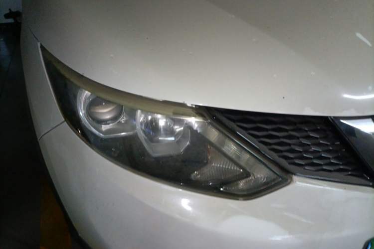 Used Nissan Qashqai 2016 2.0L CVT Elite Edition Right Front Headlight
