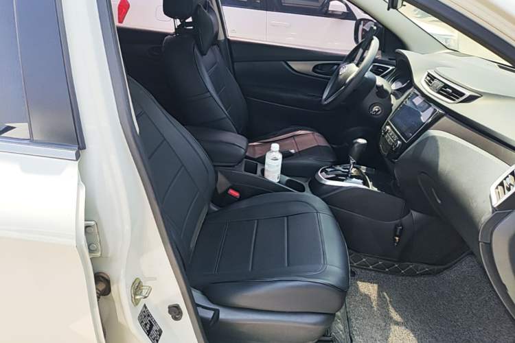 Used Nissan Qashqai 2016 1.2T CVT Fashion Edition Right Front Seat