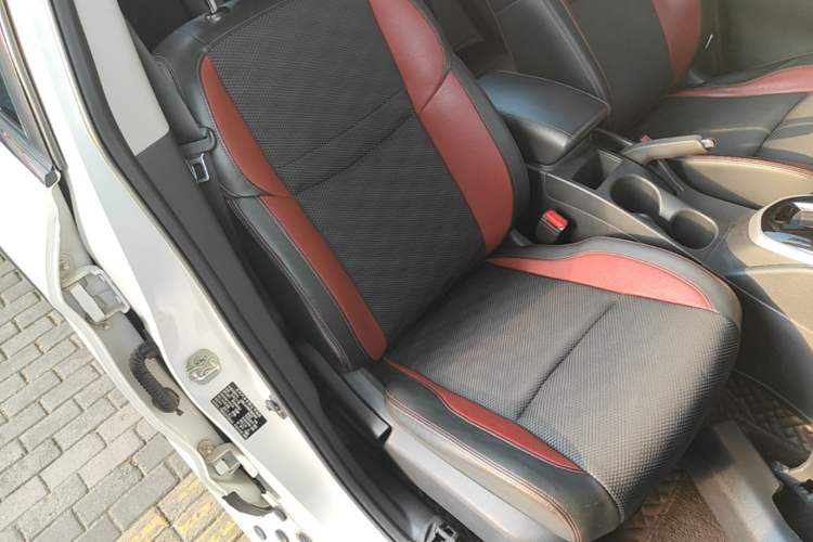 Used Nissan Qashqai 2016 2.0L CVT Luxury Edition Right Front Seat