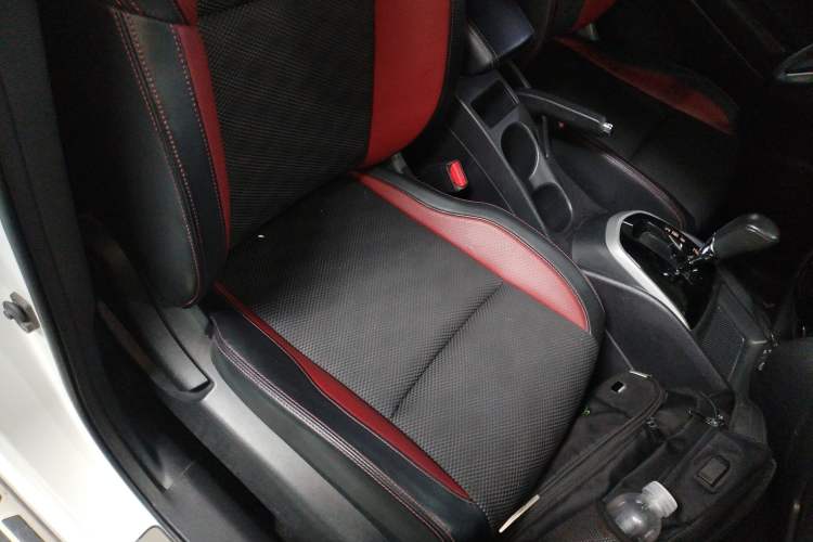 Used Nissan Qashqai 2016 2.0L CVT Luxury Edition Right Front Seat