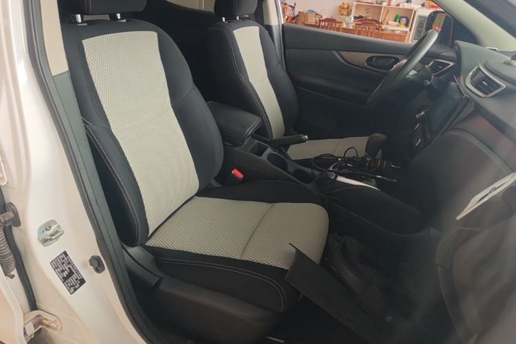 Used Nissan Qashqai 2016 1.2T CVT Fashion Edition Right Front Seat