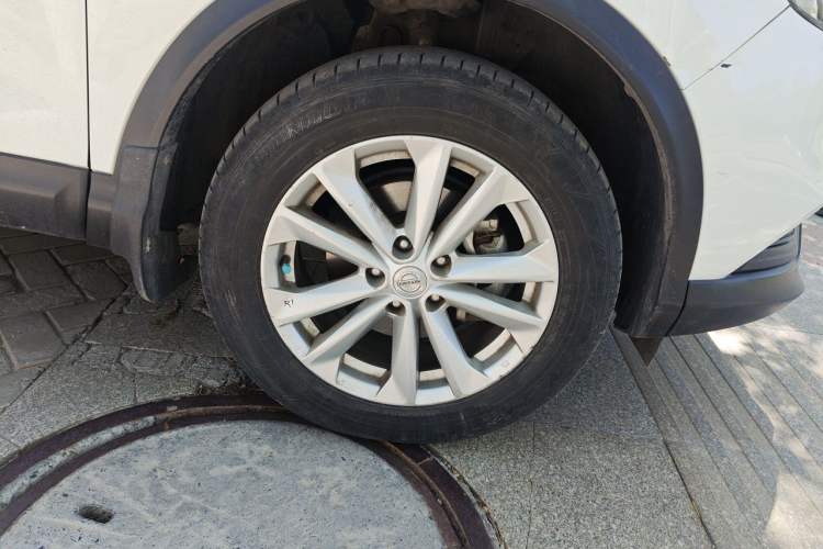 Used Nissan Qashqai 2016 1.2T Manual Fashion Edition Right Front Wheel Hub