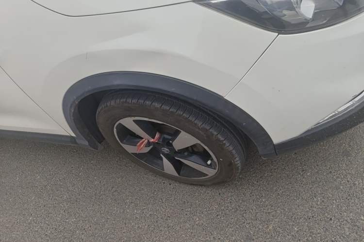 Used Nissan Qashqai 2016 2.0L CVT Leading Edition Right Front Wheel Hub