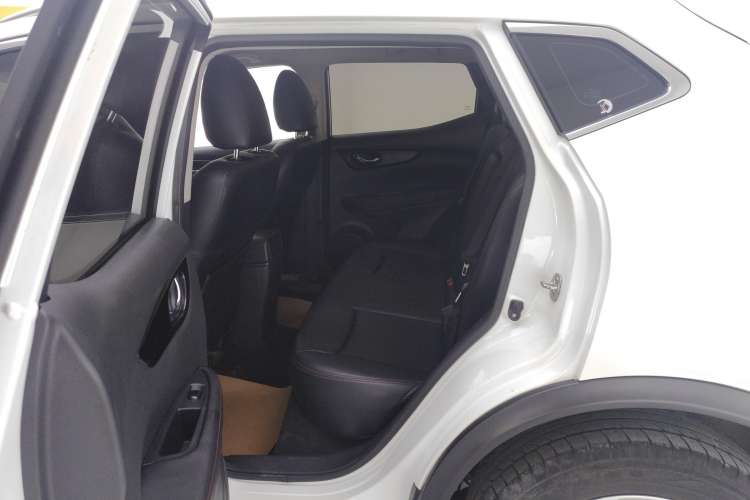 Used Nissan Qashqai 2016 2.0L CVT Elite Edition Right Rear Seat